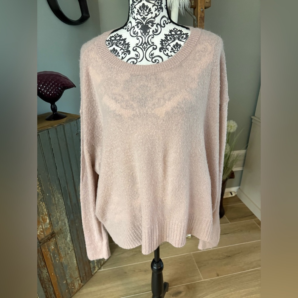 Women's Soft Pink Sweater size XXL